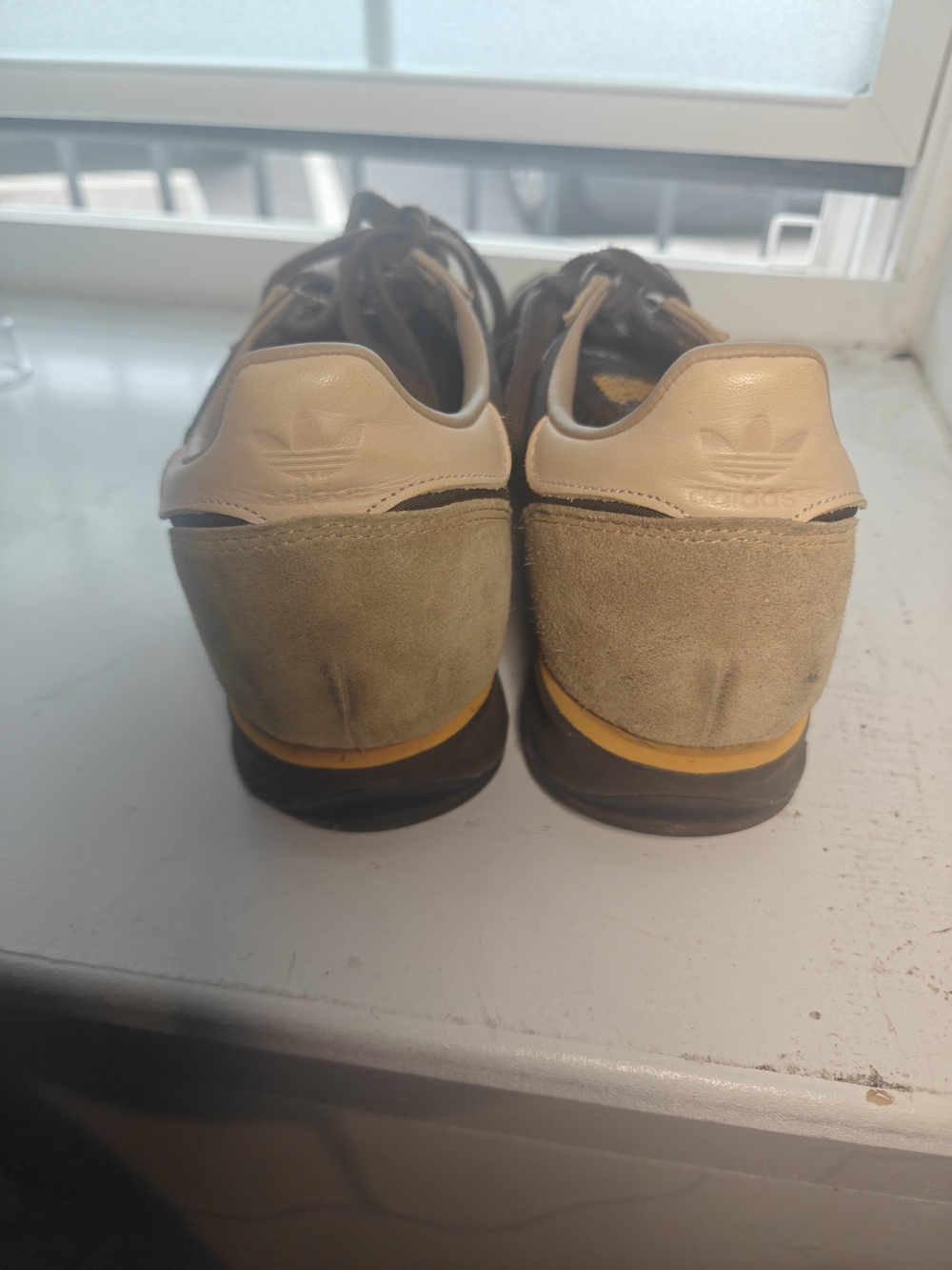 adidas Men’s Brown and Cream SL 72 Retro Sneaker - Picture 4 of 6